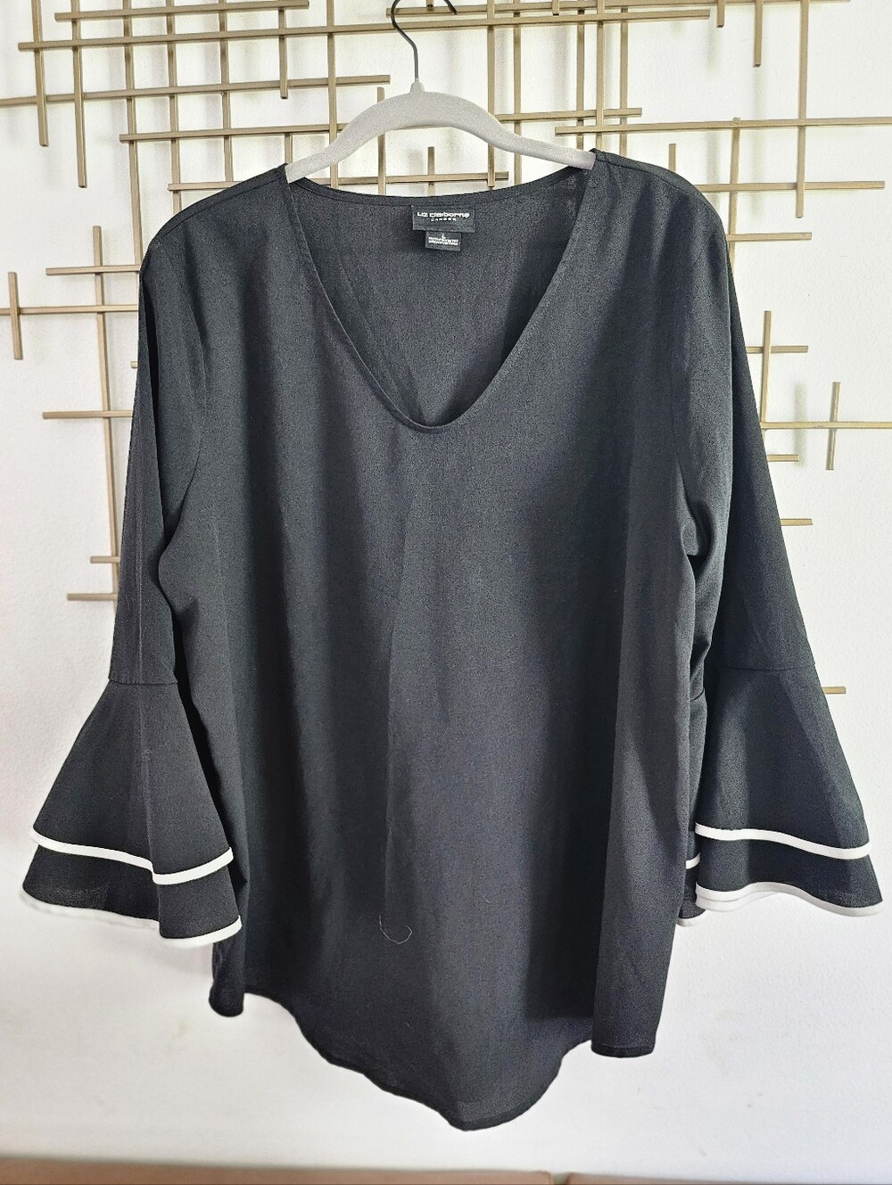L- Liz Claiborne- Black Bell-Sleeve V-Neck Tunic with White Trim